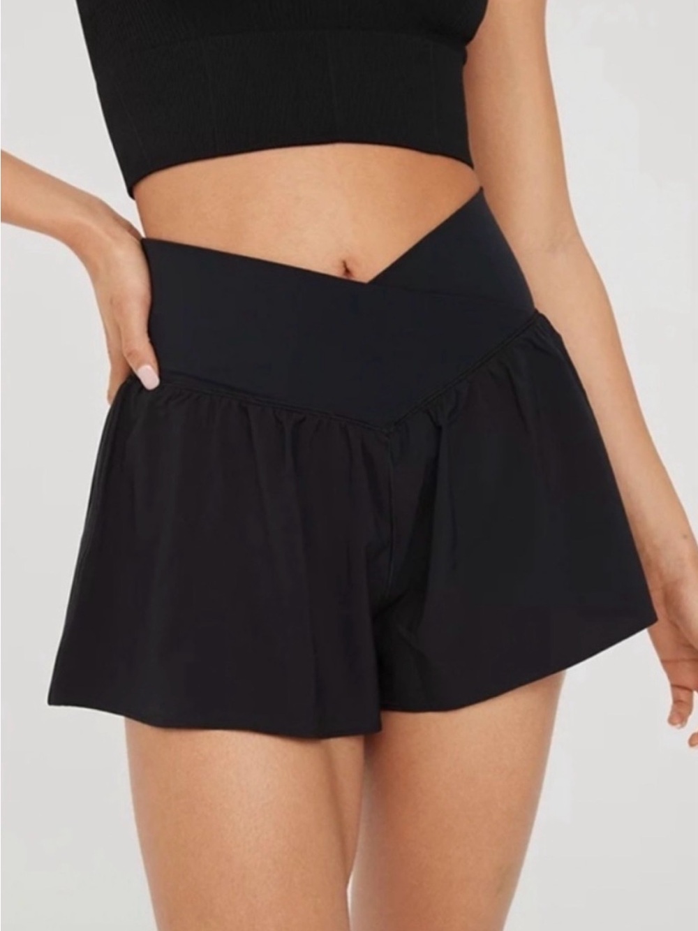 OFFLINE By Aerie Real Me Crossover Flowy Short size Small.